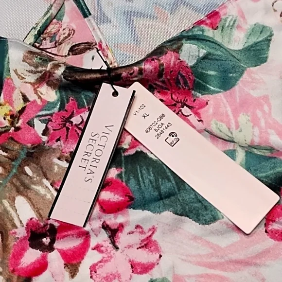 Victoria's Secret XL Tank NWT - Picture 3 of 7